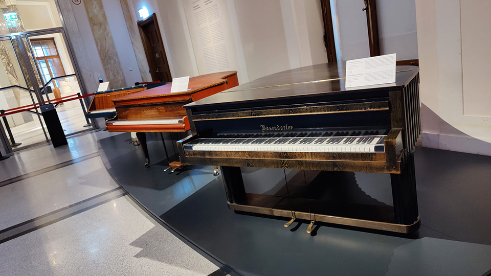 060-Musikinstrumenten-Museum