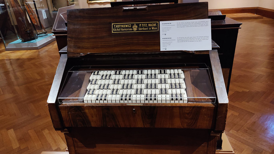 068-Musikinstrumenten-Museum