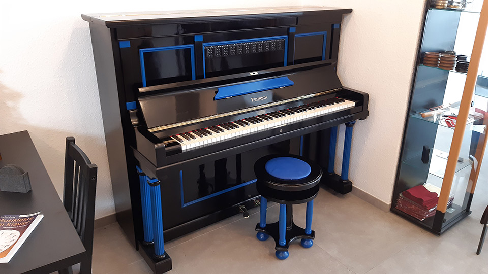 Feurich-blau-fertig-02