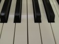 F007