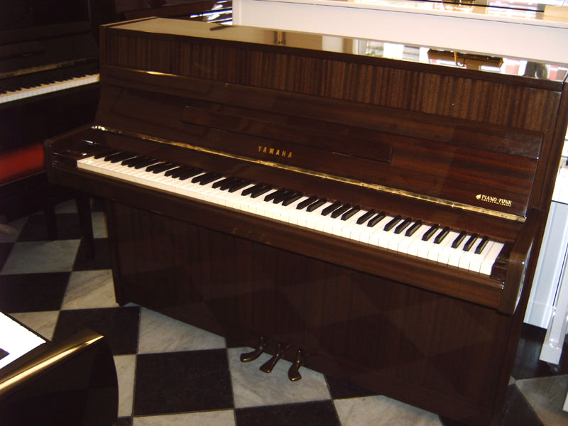 076-Yamaha