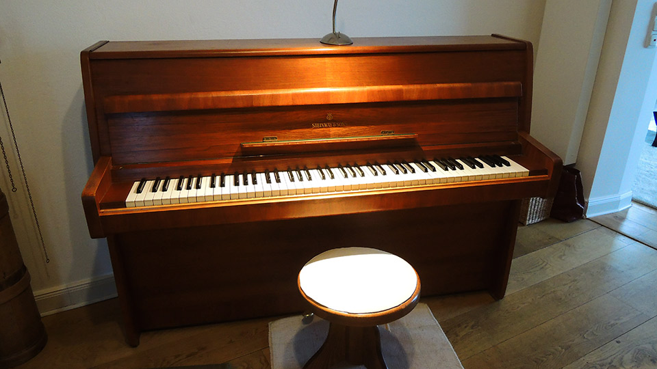 Steinway-Oellers-01