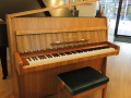 Steinway-Z-002