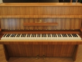 Steinway-Z-001