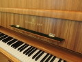 Steinway-Z-008