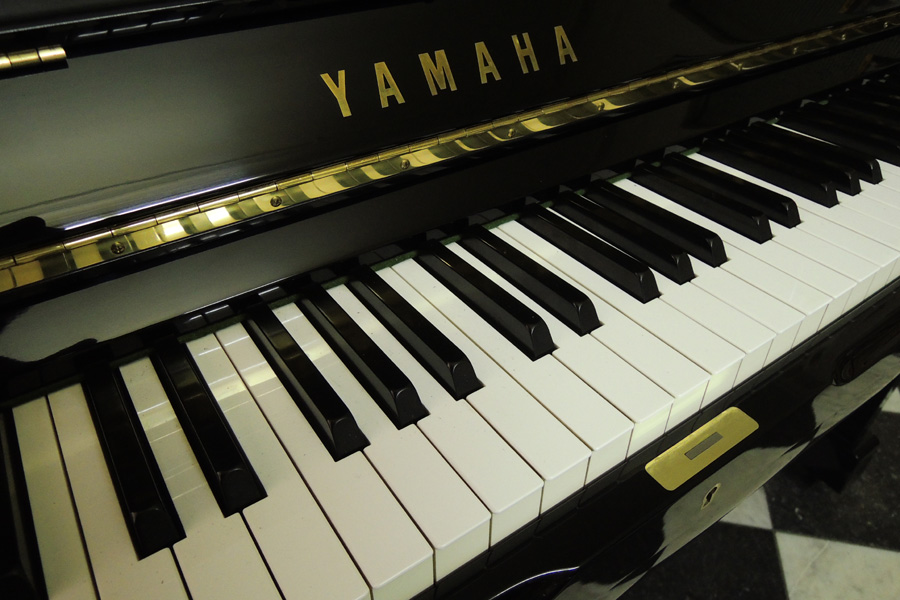 YamahaU1-03
