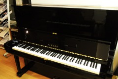 Yamaha U3